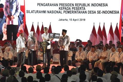 Jokowi Akan Alokasikan Dana Operasional Kepala Desa