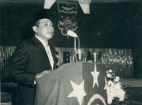 Wirid KH Saifuddin Zuhri di Tengah Berondongan Peluru Tentara Sekutu