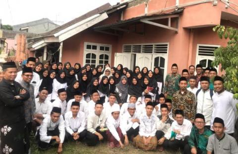 Pesantren Alumni STAN Fasilitasi Mahasiswa Dalami Islam