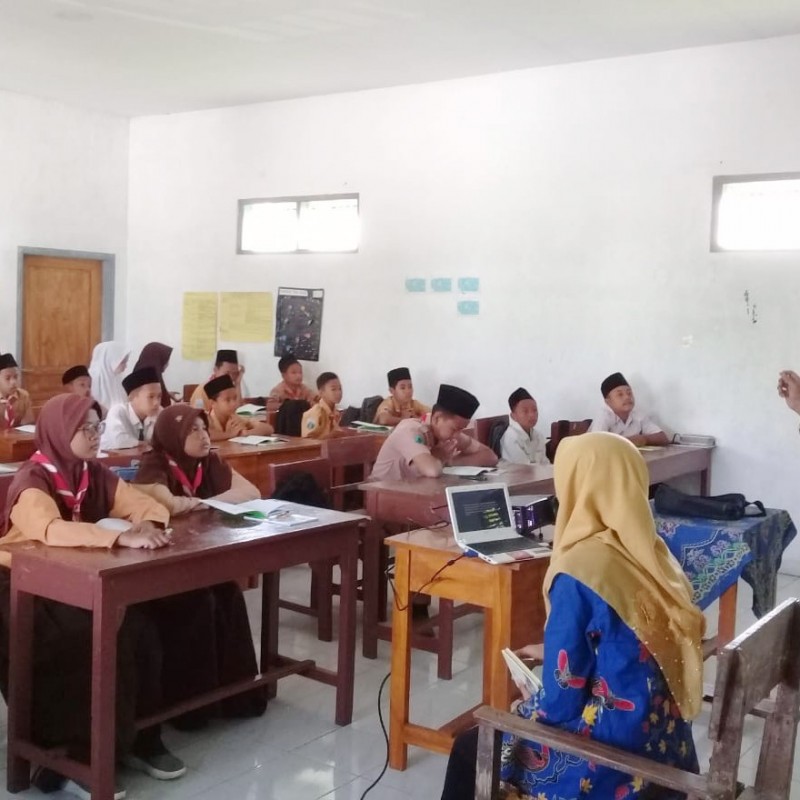SMP Islam Al-Madinah Jombang Kenalkan NU ke Peserta Didik