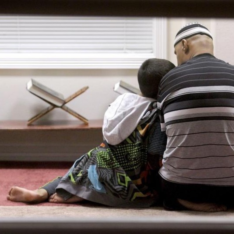 Khutbah Idul Adha: Kurban dan Pendidikan Tauhid Keluarga