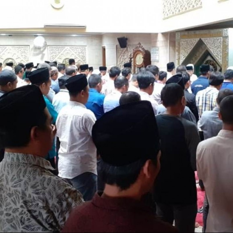 PBNU Gelar Shalat Ghaib untuk Mbah Maimoen