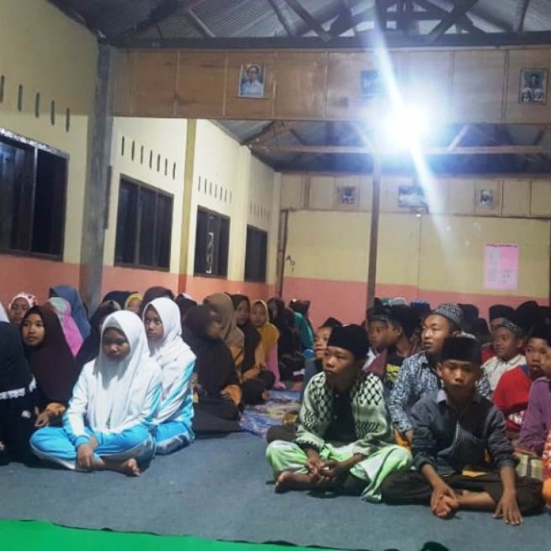 Ratusan Santri dan Pelajar di Lombok Timur Masuk IPNU 
