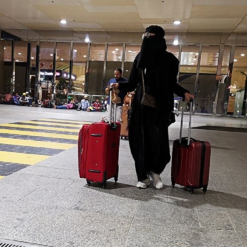 Perempuan Saudi Kini Boleh Bepergian Tanpa Izin Walinya
