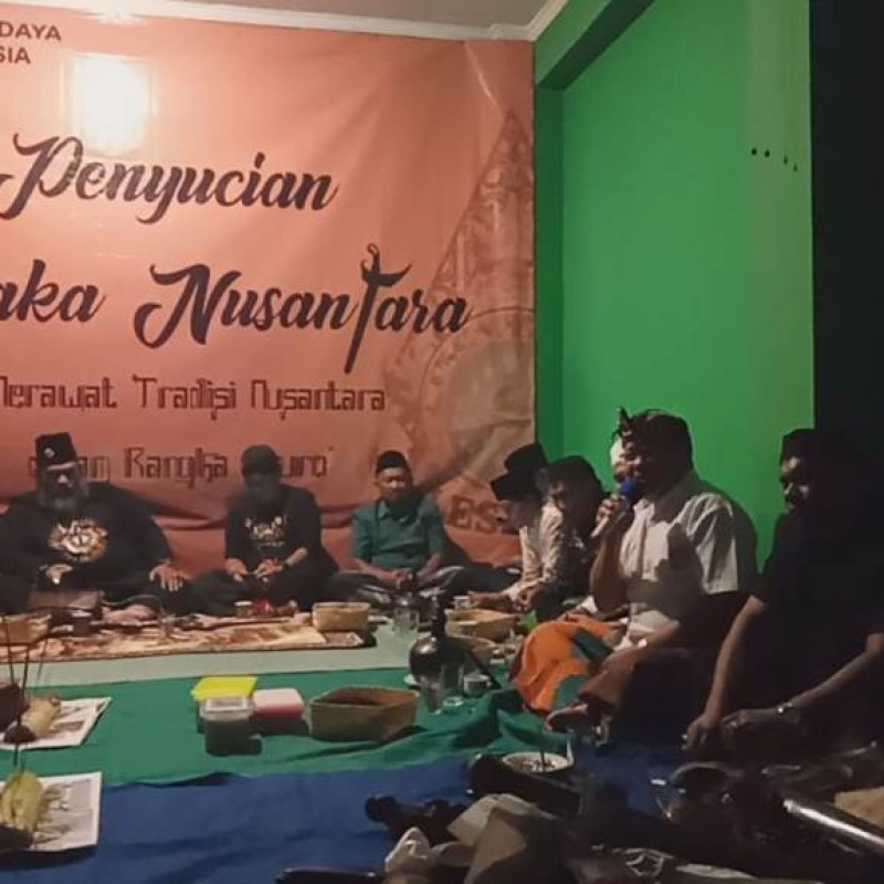 Muharam, Lesbumi Denpasar Gelar Penyucian Pusaka Nusantara