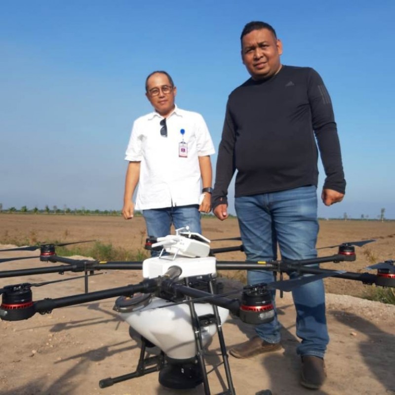 Kementan Tanam Padi Gunakan Drone di Lahan Rawa Program SERASI