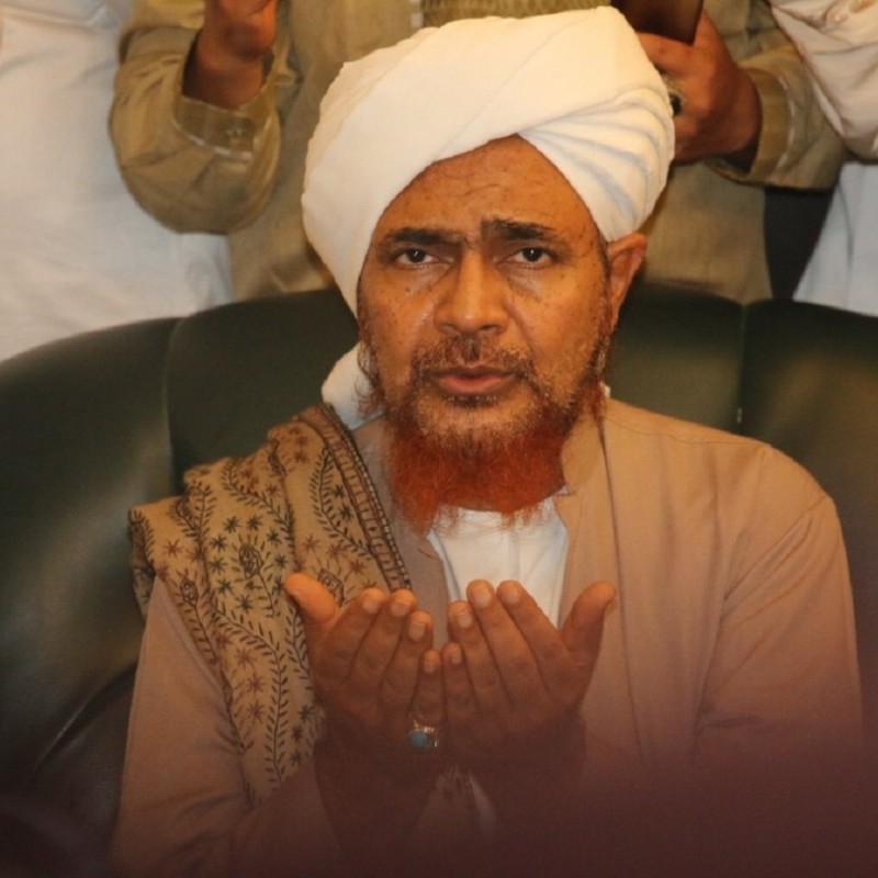 Habib Umar bin Hafidz: Umat Islam Harus Mencintai Saudara Sebangsanya