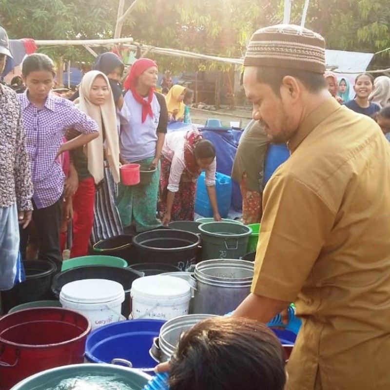 Imbas Kemarau, LAZISNU Cirebon Gandeng LPBINU Kirim Air Bersih 