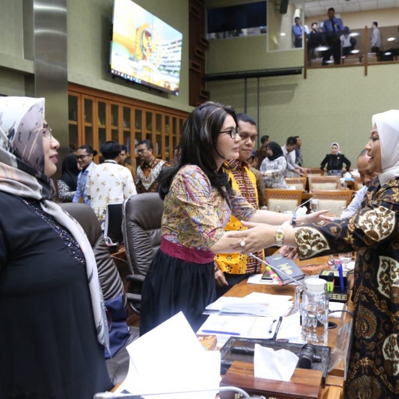 Menaker Ida Fauziyah Apresiasi Meningkatnya Anggota DPR Perempuan