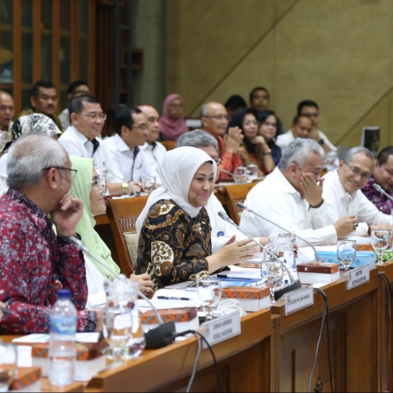 Di Hadapan Komisi IX DPR, Menaker Paparkan 4 Program Sesuai Visi Presiden