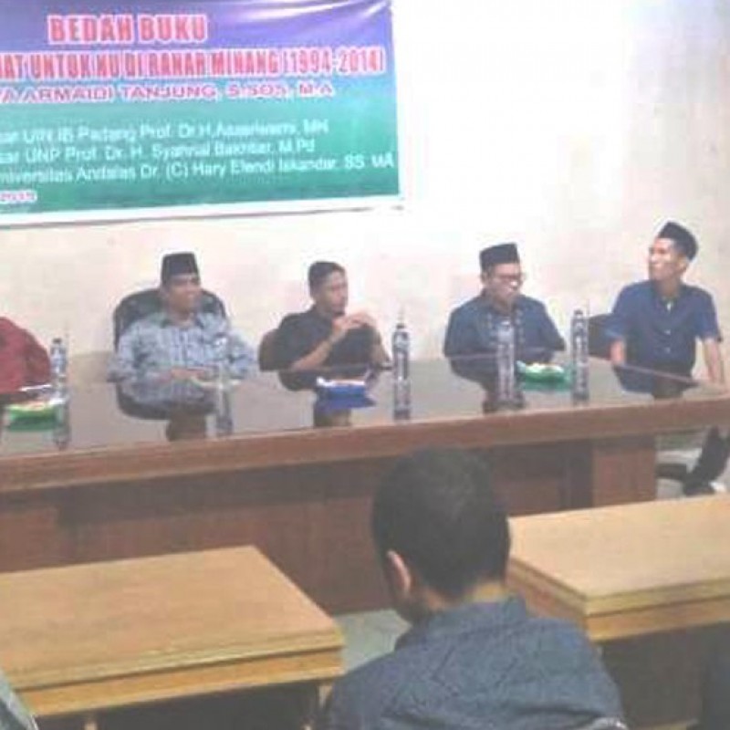 Guru Besar PTN di Padang Bedah Buku 'Berkhidmat untuk NU di Ranah Minang'