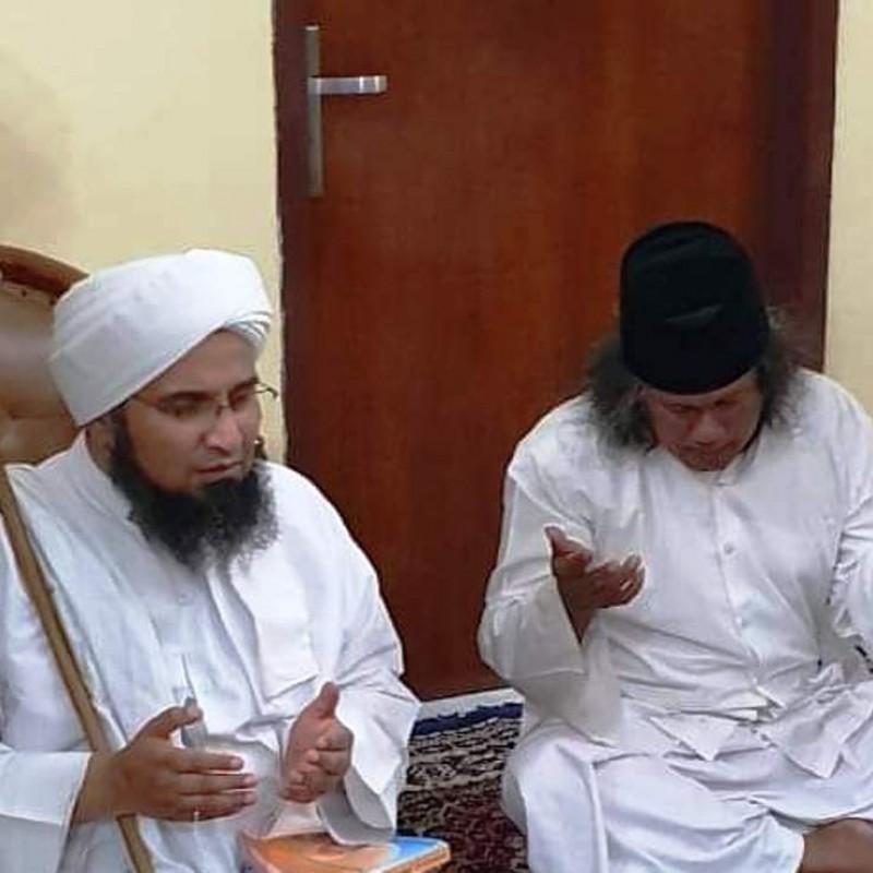 Gus Muwafiq Berjumpa Habib Ali Al-Jufri di Semarang