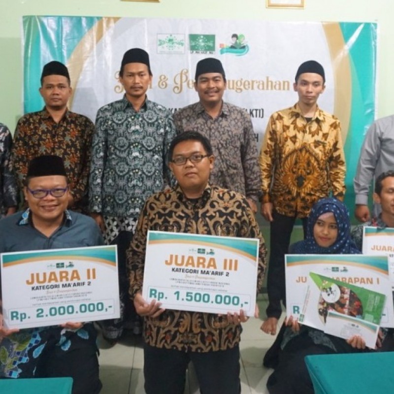 Para Juara Lomba Karya Tulis Ilmiah LP Ma'arif NU Jateng 2019