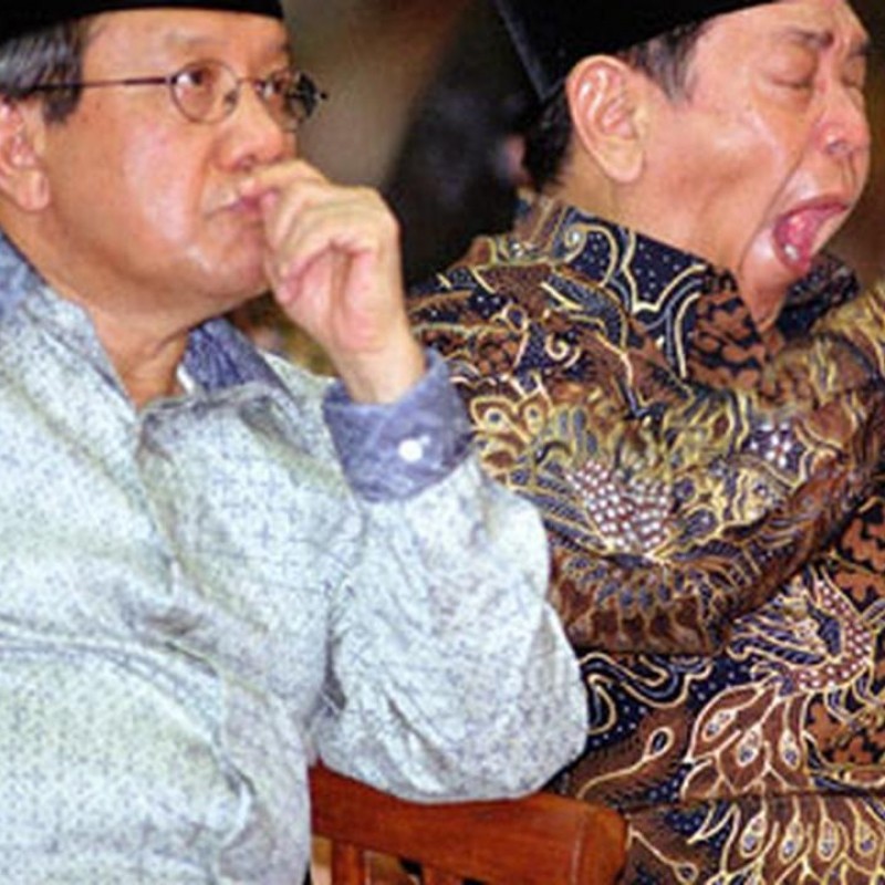 Hangat Dingin Hubungan Akbar Tanjung dan Gus Dur
