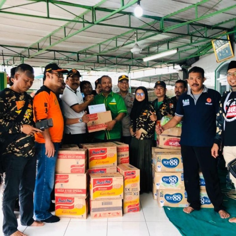 Satkornas Banser Salurkan Bantuan bagi Korban Banjir Jakarta, Banten, hingga Jatim