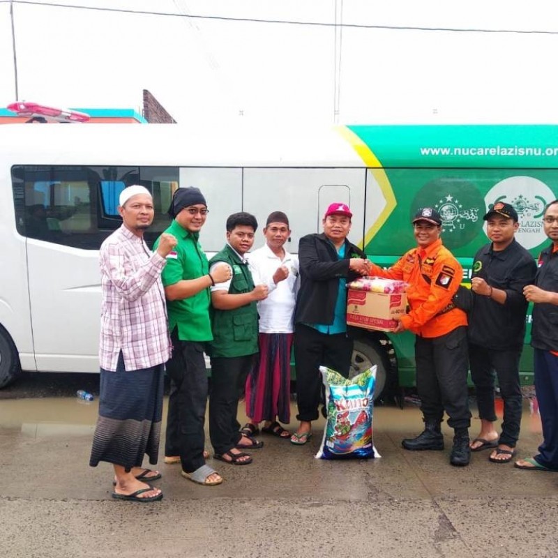 NU Peduli Jateng Salurkan Bantuan Bagi Warga Korban Banjir Grobogan