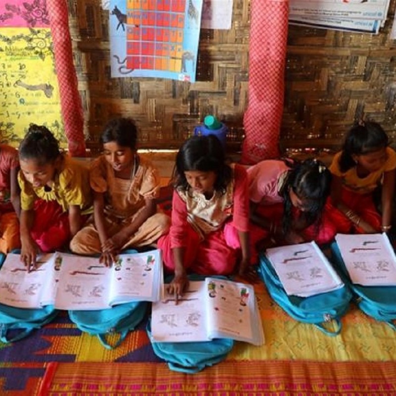 Bangladesh Izinkan Anak Rohingya Bersekolah