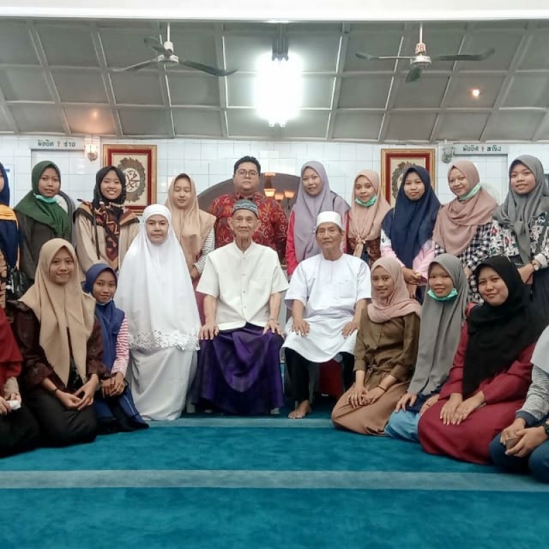 Mahasiswa Unwaha Jombang Belajar Bersama dengan Komunitas Muslim Thailand