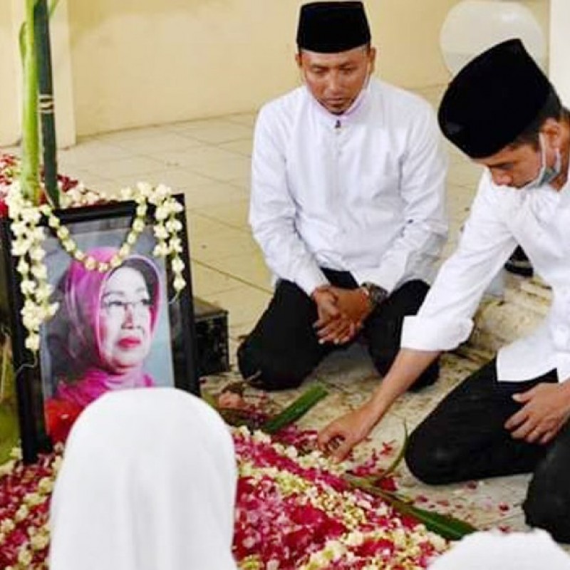 Santri Al-Azhar Kota Banjar Gelar Shalat Ghaib untuk Ibunda Presiden Jokowi