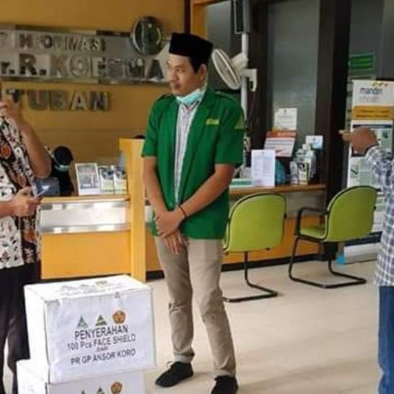 Ansor Koro Tuban  Salurkan 100 APD untuk Tenaga Medis