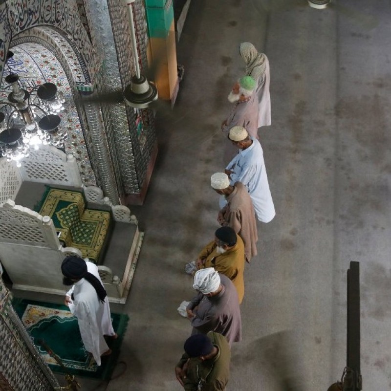 Pakistan Izinkan Shalat Berjamaah di Masjid Selama Ramadhan dengan Syarat