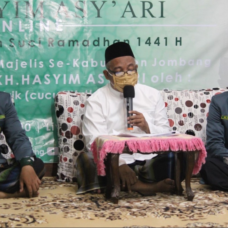 Bermunajat dengan Istighotsah KH M Hasyim Asy'ari 
