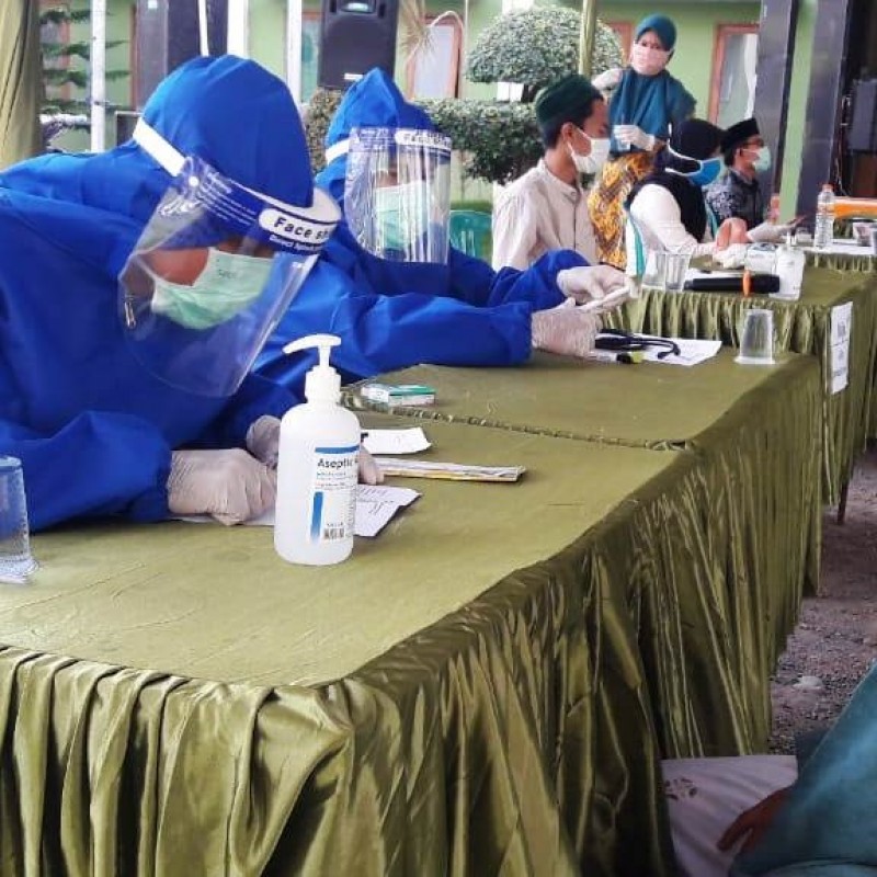 Puluhan Dokter Sambut Kedatangan Santri Pesantren Amanatul Ummah Mojokerto