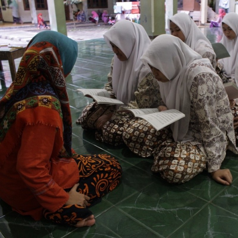 Bolehkan Wanita Haid Mengajar Al-Qur’an?