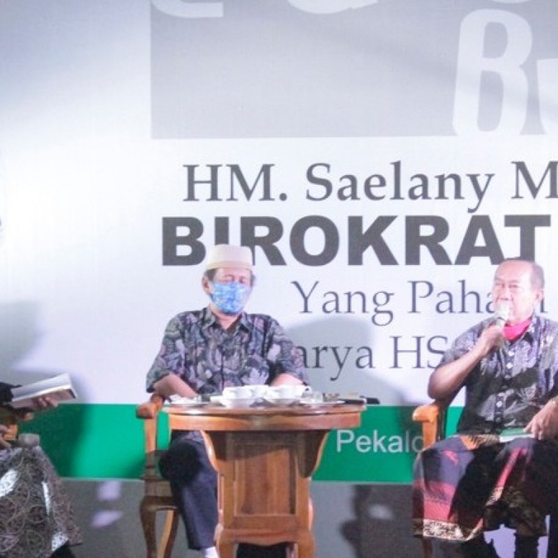 Buku 'HM Saelany Machfudz, Birokrat Santri yang Paham Aspirasi' Diluncurkan