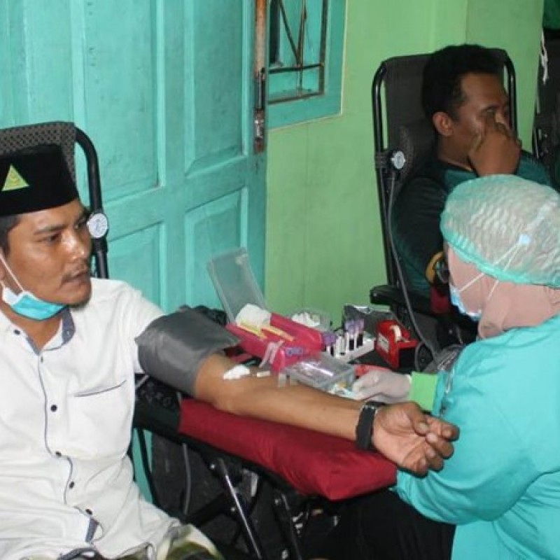 Ansor Bojonegoro 'Sumbang Darah' di Tengah Pandemi Covid-19