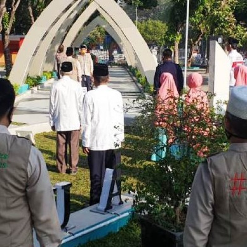 Jamaah Shalat Id Masjid Al-Akbar Surabaya Harus Patuhi Protokol Kesehatan