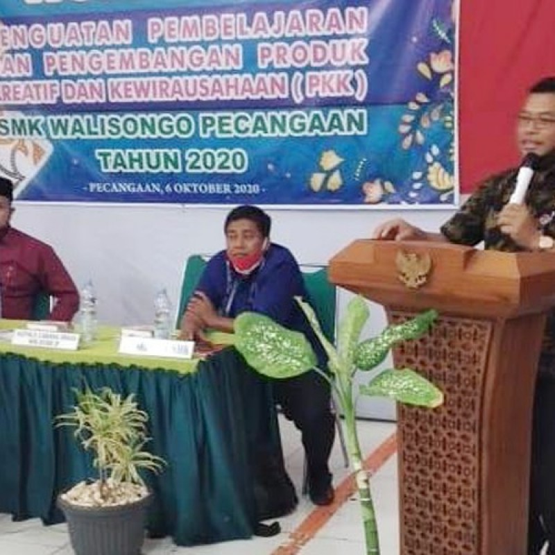 Siswa SMK Wali Songo Pecangaan Jepara Dilatih Wirausaha