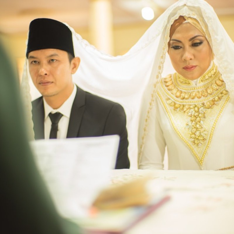 Hukum Menjatuhkan Fasakh Perkawinan tanpa Hakim Pengadilan Agama