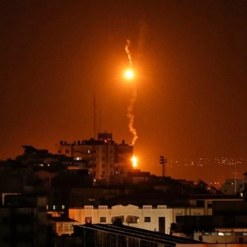 Rudal Balasan Israel Serang Fasilitas Milik Hamas di Gaza