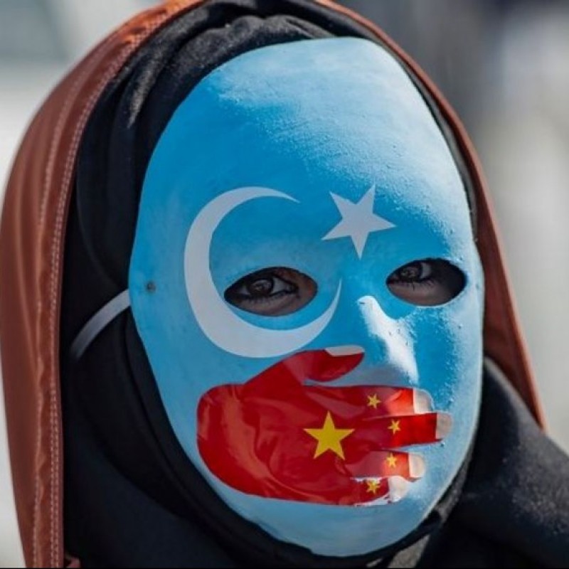 Pengakuan Eks-Tahanan Uighur di Kamp Xinjiang: Dipaksa Makan Babi