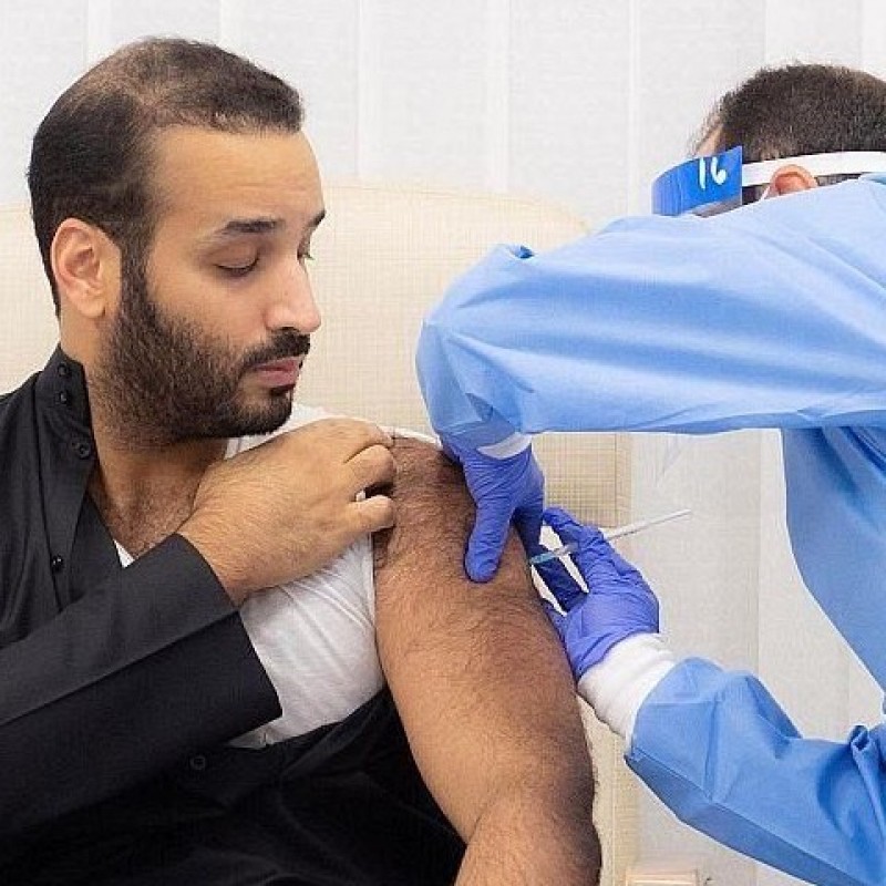 Ketika Putra Mahkota Arab Saudi Disuntik Vaksin Covid-19