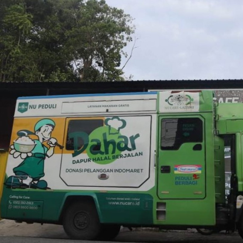 Mobil 'Dahar' NU Peduli Distribusikan Makanan untuk Pengungsi Gempa Sulbar