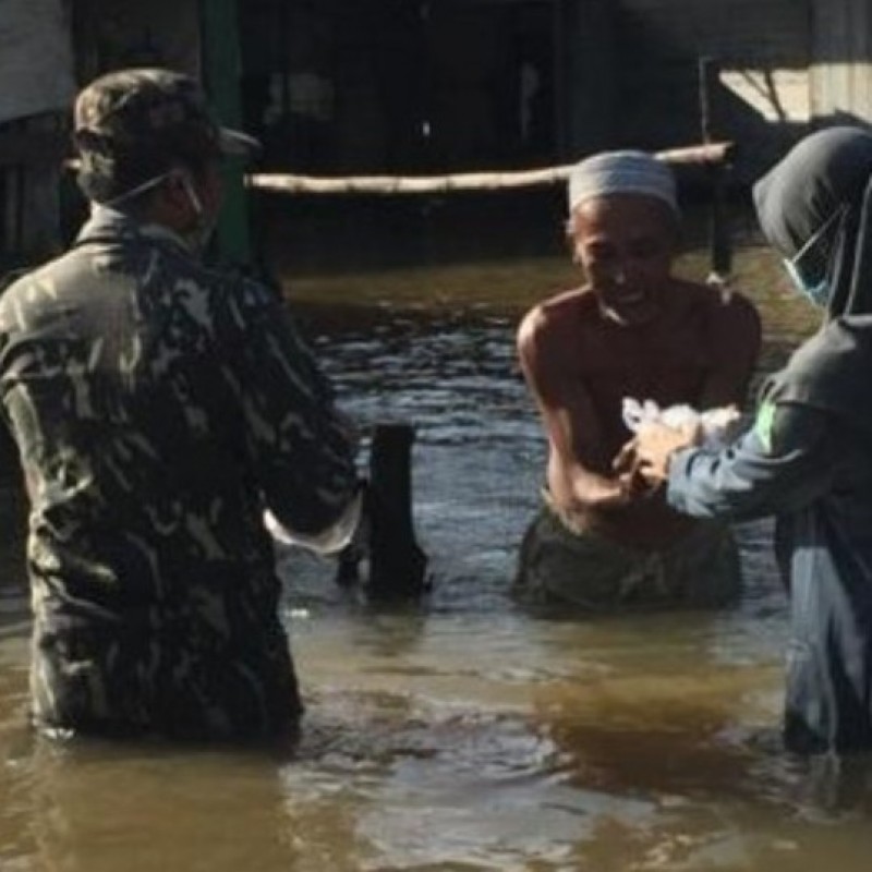 Relawan NU Terjang Banjir Salurkan Bantuan ke Kalsel 