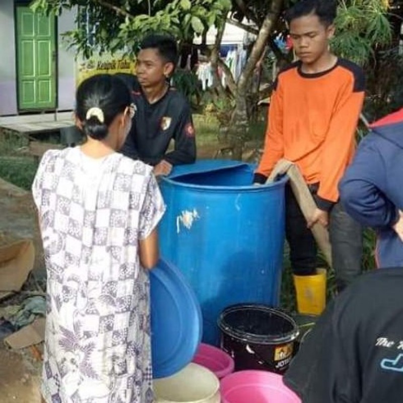 Banser Kalsel Distribusi Air Bersih ke Kabupaten Hulu Sungai Tengah