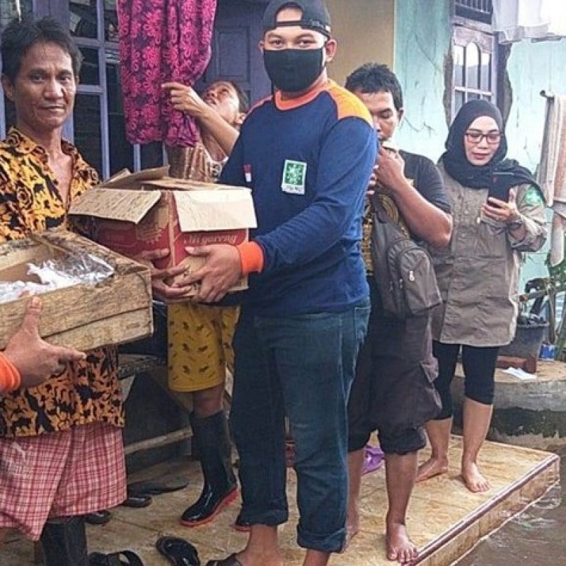 NU Kota Pekalongan Salurkan Ratusan Paket Sembako ke Warga Terdampak Banjir