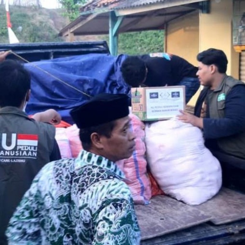 Banjir Landa Bekasi, LAZISNU Kirim Bantuan untuk Warga Terdampak