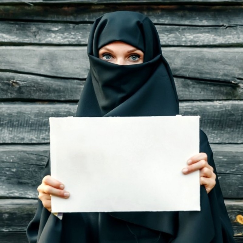 Referendum Semakin Dekat, Muslim Swiss Kecam Usulan ‘Larangan Burka’