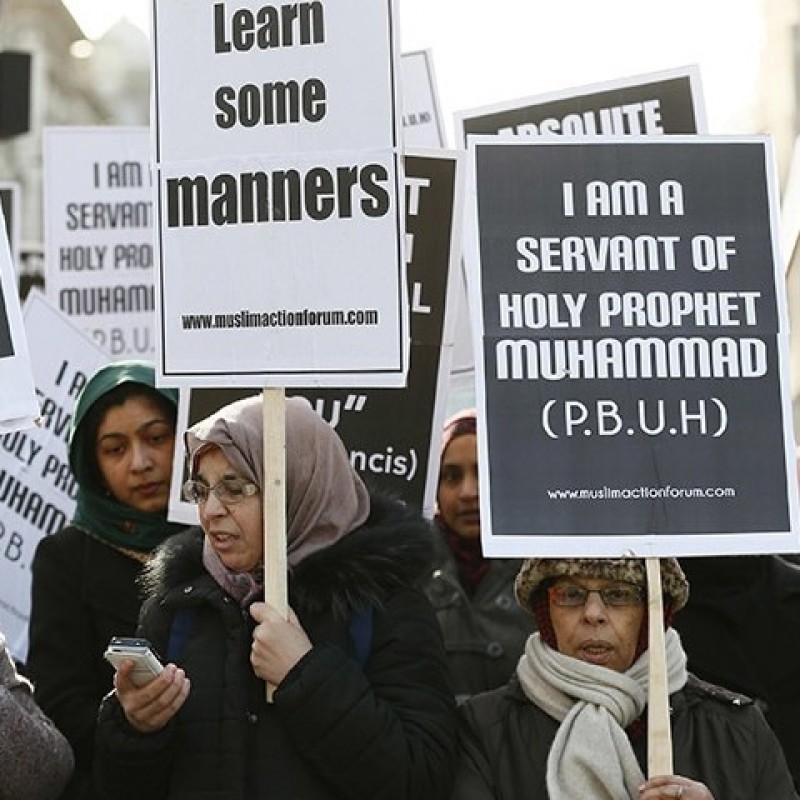 Barat Diminta Perlakukan Sama Penghina Nabi Muhammad dan Penyangkal Holocaust