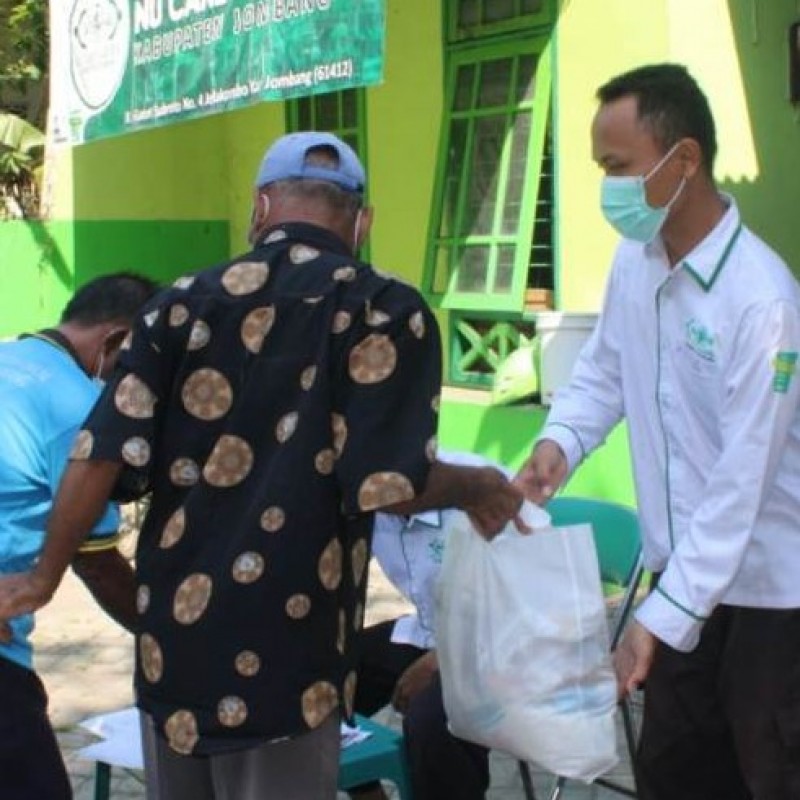 Cerita Sopir Angkot di Jombang Dapat Bantuan Ramadhan LAZISNU