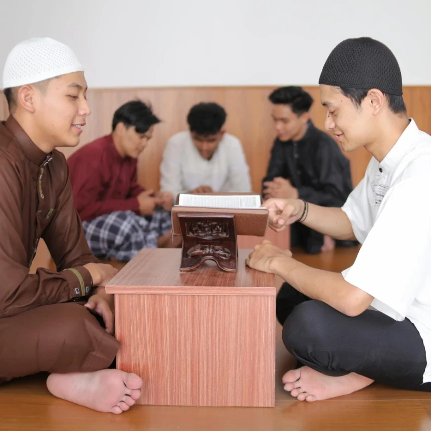Fenomena Kajian Agama Berbayar, Bagaimana Hukumnya?