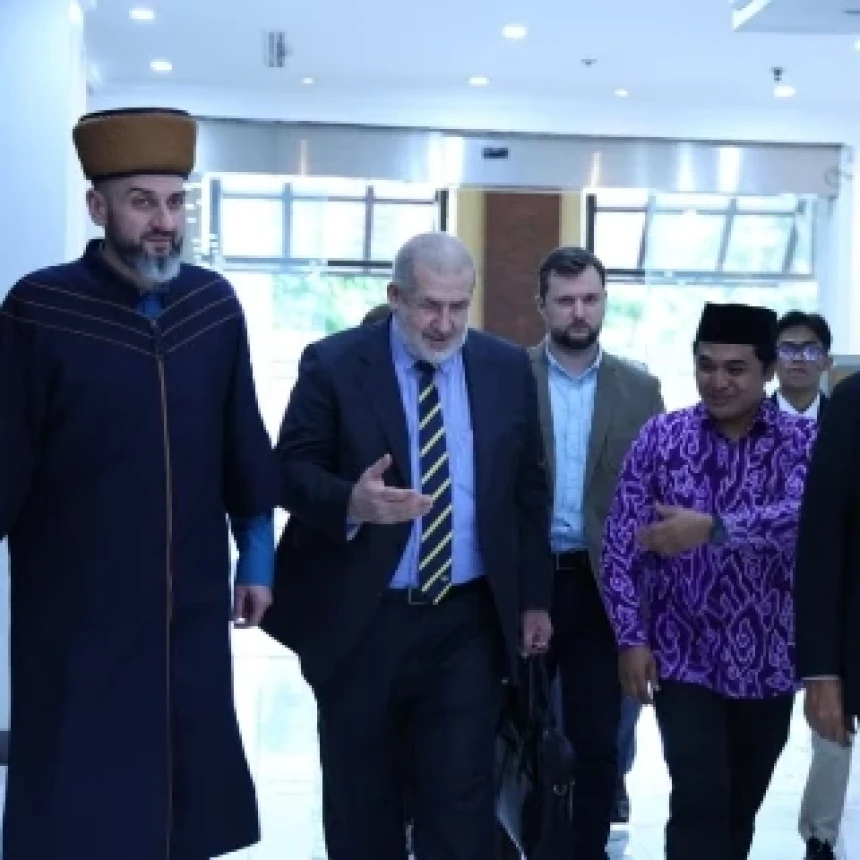 Terima Kunjungan Ulama Krimea, Wasekjen PBNU Jelaskan Hubungan Sanad dengan Nusantara