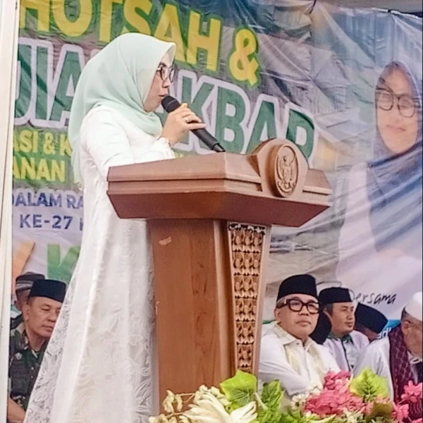 Momen HUT Way Kanan, Pemkab Gelar Istighotsah hingga Salurkan Bantuan untuk Guru Ngaji dan Yatim