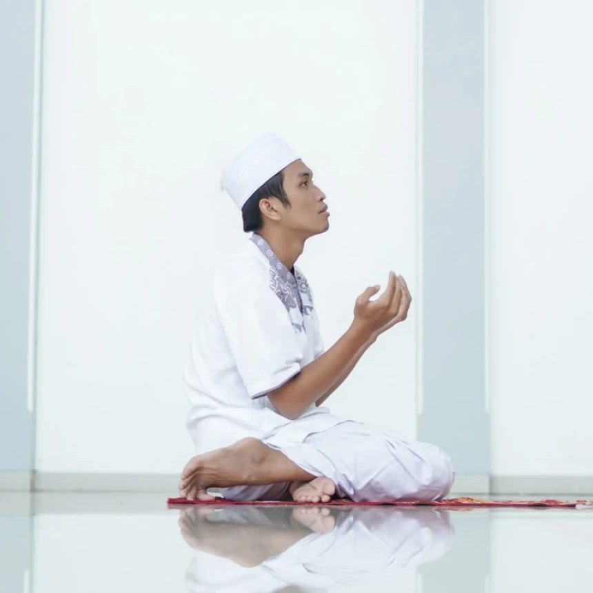 Khutbah Jumat: Hati Merasa Jauh dari Allah, Apa yang Harus Dilakukan?