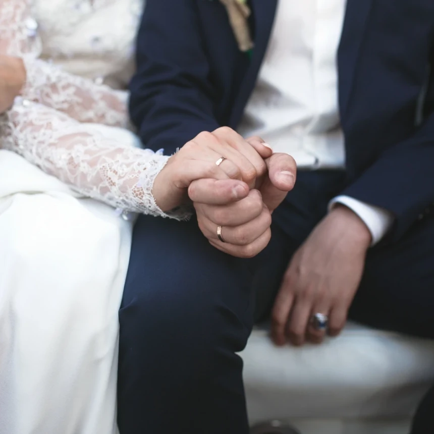 Apakah Laki-laki yang Pernah Berzina Perlu Jujur kepada Calon Istri?