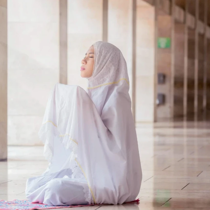 Amalan Agar Aman dari Hewan Berbisa Saat Mendaki Gunung